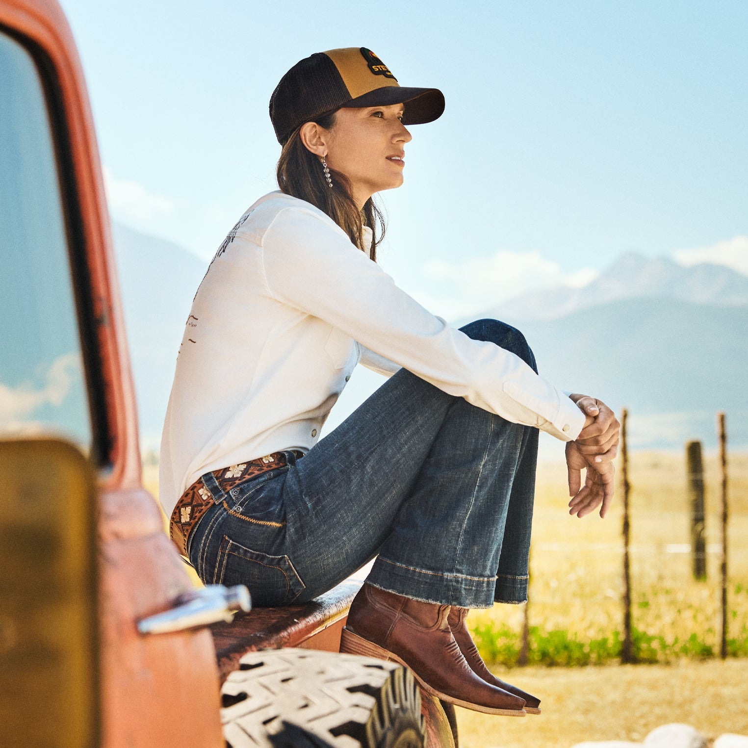 Blue 214 City Trouser Jeans In Medium Wash / Stetson