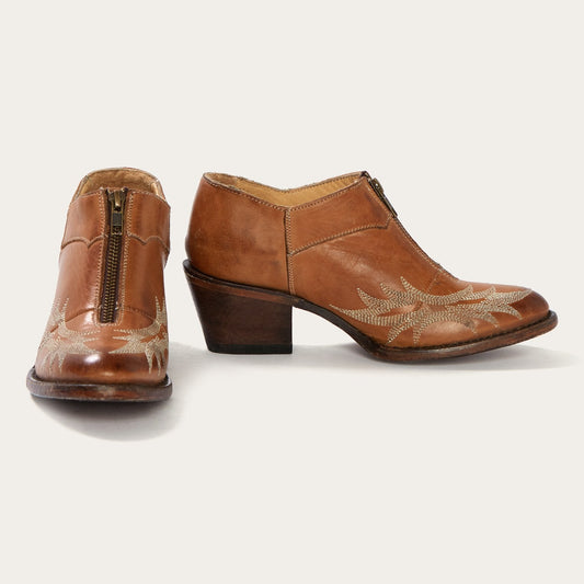 Brown Nicole / Stetson