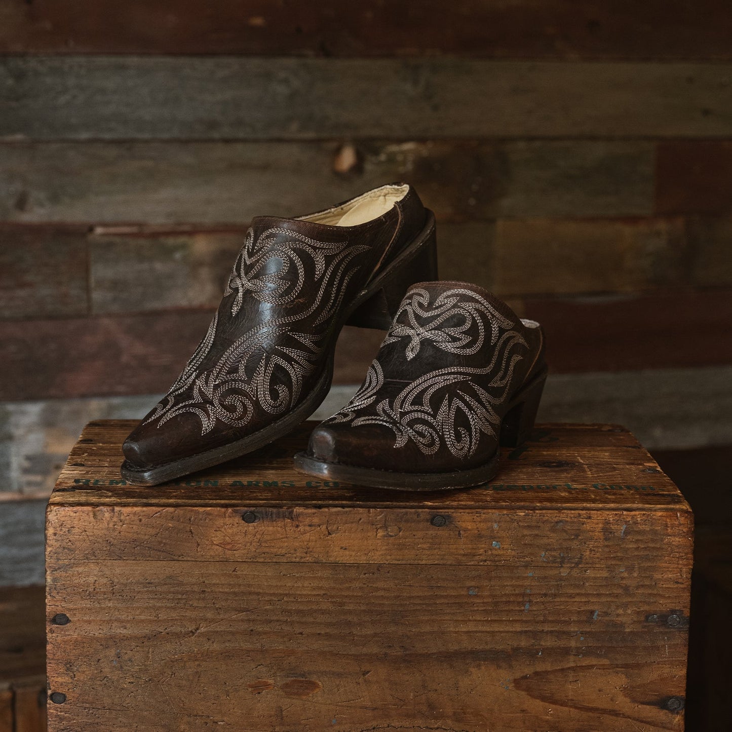 Brown Adley Vintage Finished Leather Mules / Stetson