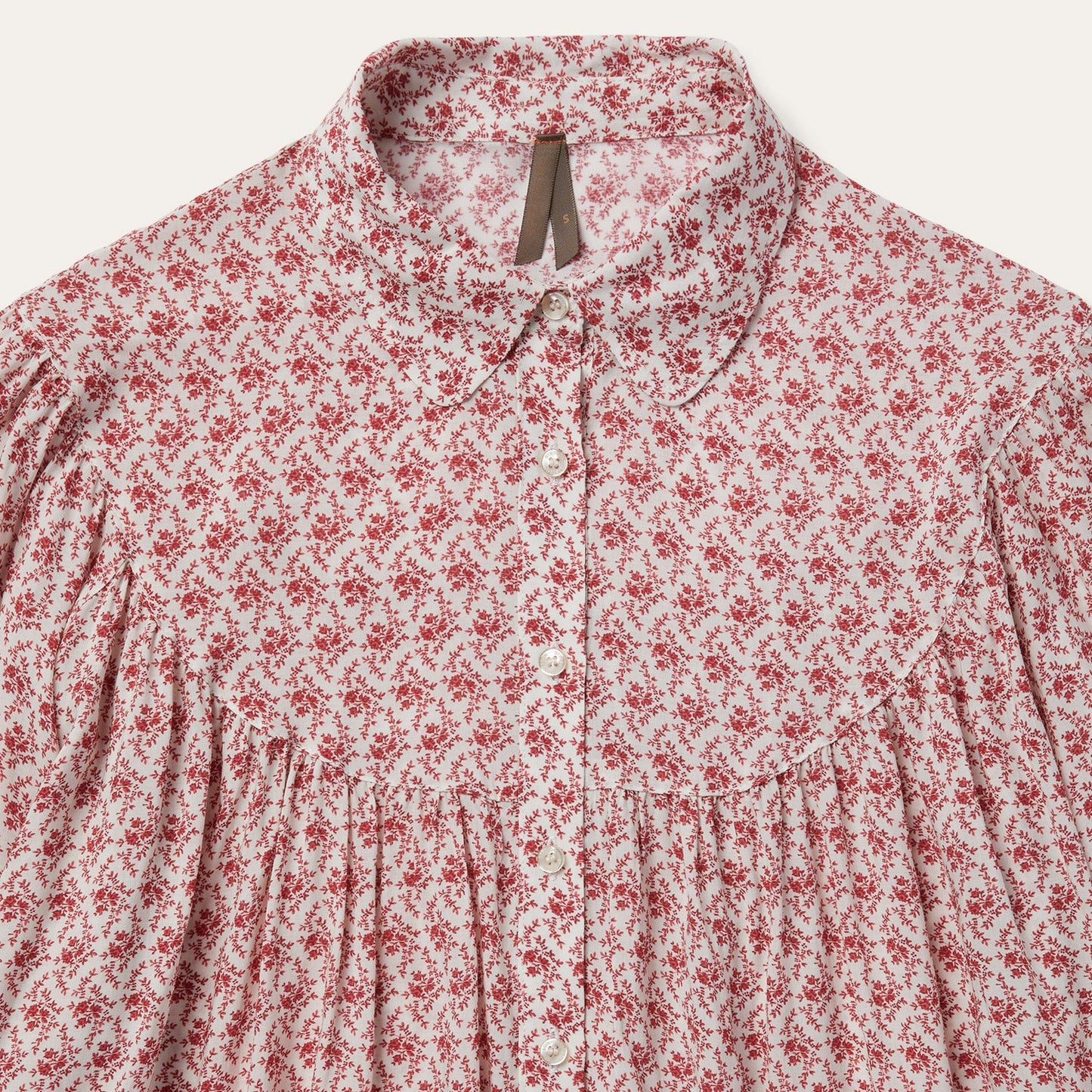 Red Short-Sleeved Cottage Floral Blouse / Stetson