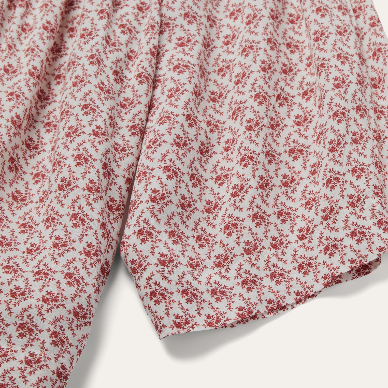 Red Short-Sleeved Cottage Floral Blouse / Stetson