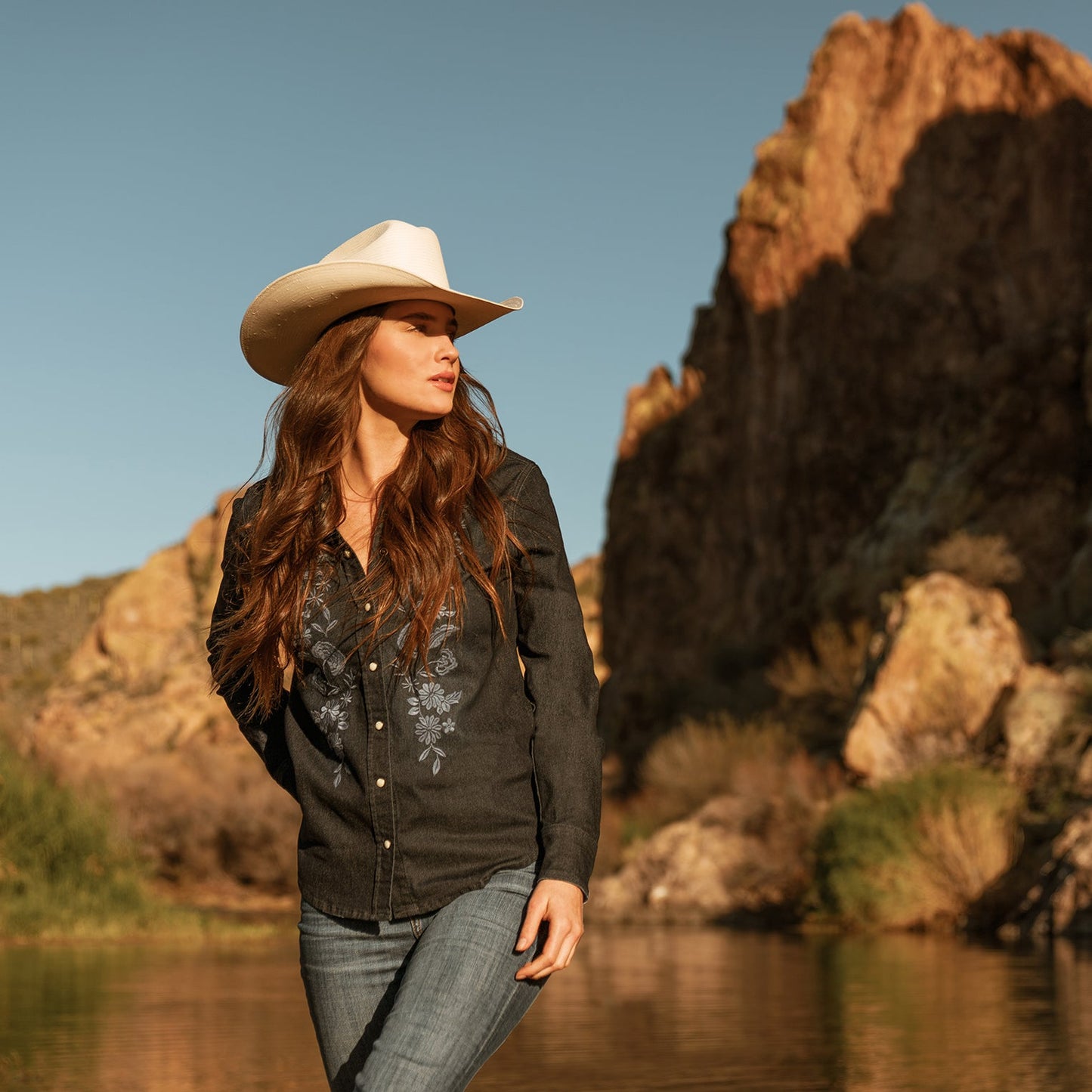 Blue Embroidered Dark Denim Snap Front Shirt / Stetson