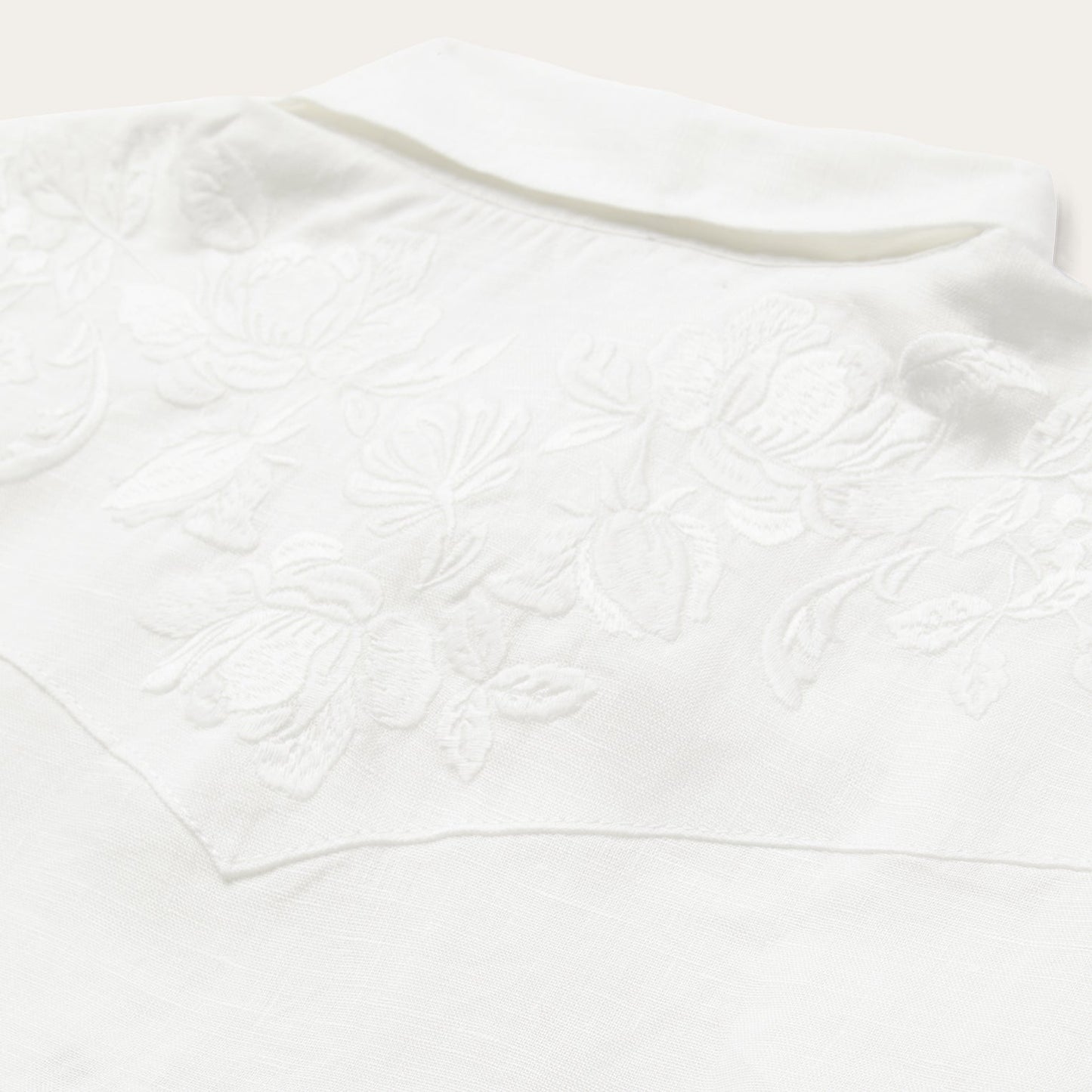 White Floral Embroidered White Linen Shirt / Stetson