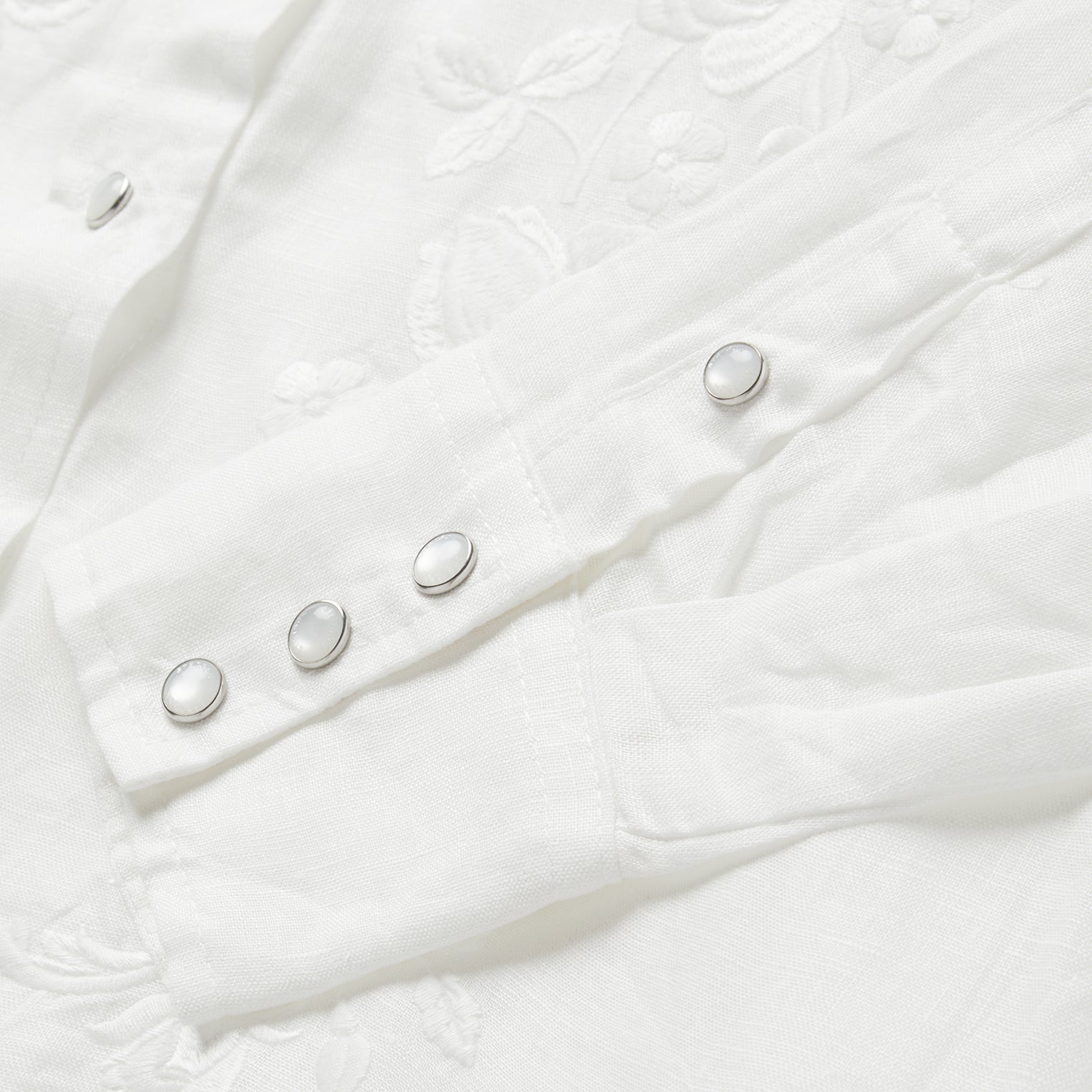 White Floral Embroidered White Linen Shirt / Stetson